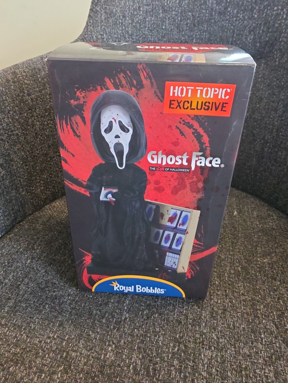 NIB Royal Bobbles Scream Ghost Face VHS Store Bobblehead Hot Topic Exclusive